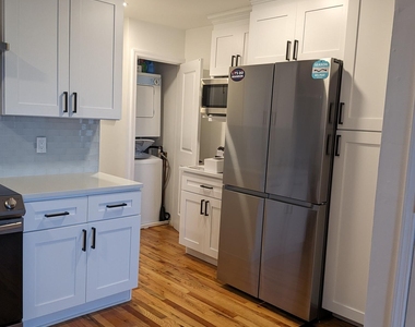 407 Ocean Avenue - Photo Thumbnail 4