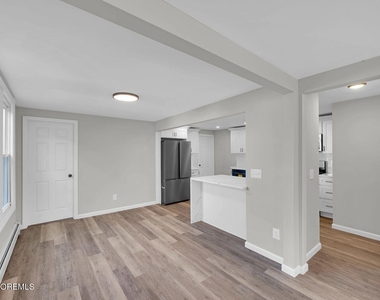 3 Monmouth Avenue - Photo Thumbnail 5