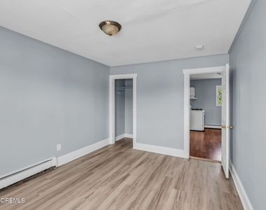 135 Hamilton Avenue - Photo Thumbnail 7