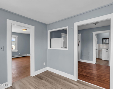 135 Hamilton Avenue - Photo Thumbnail 11