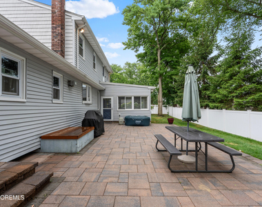 50 Algonquin Avenue - Photo Thumbnail 16