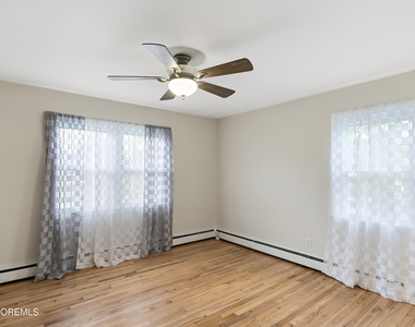 50 Algonquin Avenue - Photo Thumbnail 14