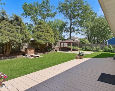 15 Bristlecone Drive - Photo Thumbnail 37