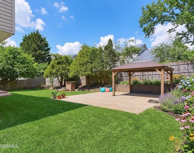15 Bristlecone Drive - Photo Thumbnail 38