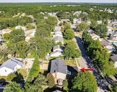 15 Bristlecone Drive - Photo Thumbnail 4