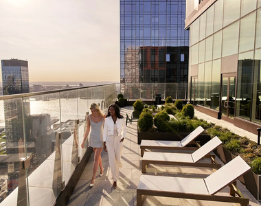10th Avenue - Photo Thumbnail 3