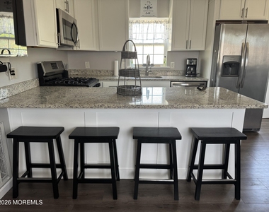 2 Campview Avenue - Photo Thumbnail 3