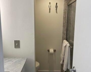 51 Hiering Avenue - Photo Thumbnail 10