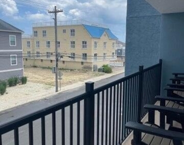 51 Hiering Avenue - Photo Thumbnail 14