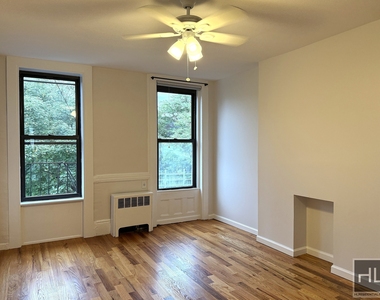 7 Avenue - Photo Thumbnail 7