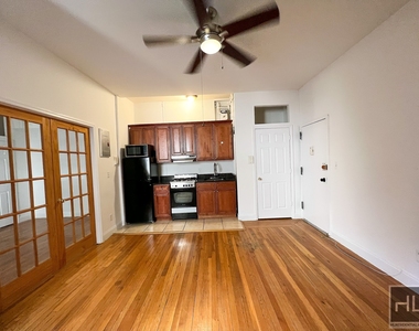 Tiemann Place - Photo Thumbnail 2