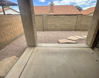 44 S Greenfield Road - Photo Thumbnail 5
