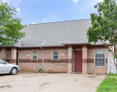 612 Kings Way Drive - Photo Thumbnail 1