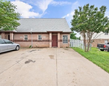 612 Kings Way Drive - Photo Thumbnail 2