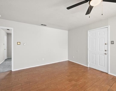 612 Kings Way Drive - Photo Thumbnail 11