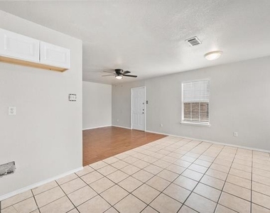 612 Kings Way Drive - Photo Thumbnail 10