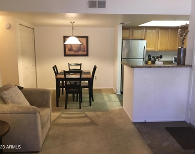 5757 W Eugie Avenue - Photo Thumbnail 10