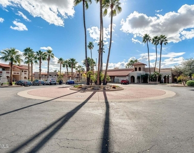 5757 W Eugie Avenue - Photo Thumbnail 1
