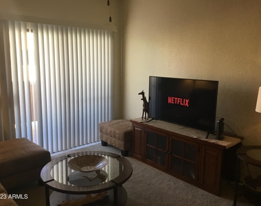 5757 W Eugie Avenue - Photo Thumbnail 4