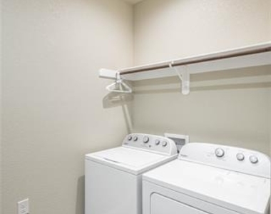 7611 Hudson Way - Photo Thumbnail 1