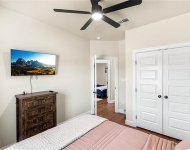 7611 Hudson Way - Photo Thumbnail 33