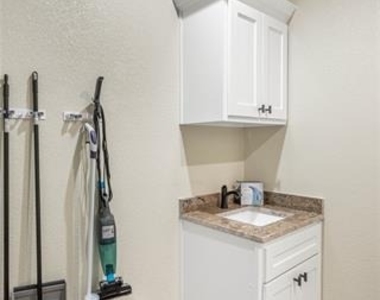 7611 Hudson Way - Photo Thumbnail 7