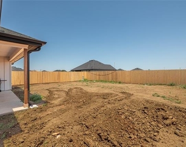 7611 Hudson Way - Photo Thumbnail 8
