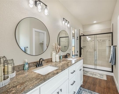 7611 Hudson Way - Photo Thumbnail 12