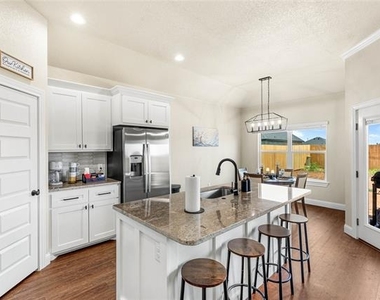 7611 Hudson Way - Photo Thumbnail 32