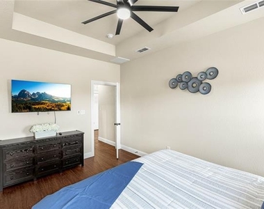 7611 Hudson Way - Photo Thumbnail 38