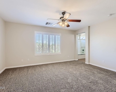 17456 W Mauna Loa Lane - Photo Thumbnail 10