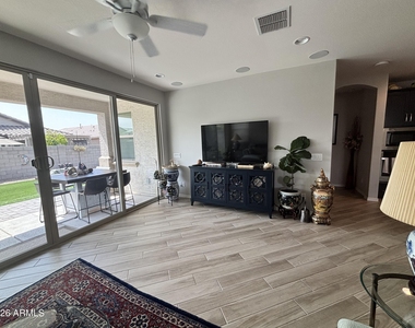 16013 W Alameda Road - Photo Thumbnail 7