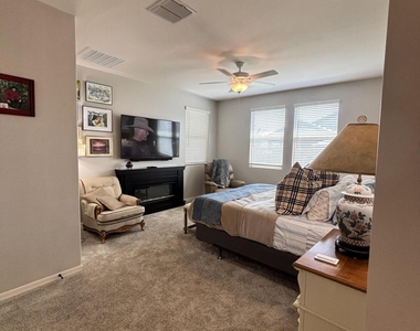 16013 W Alameda Road - Photo Thumbnail 8