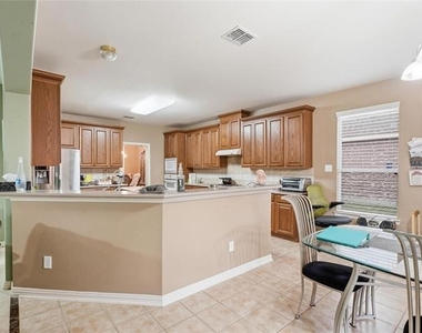 10002 River Bend Drive - Photo Thumbnail 6