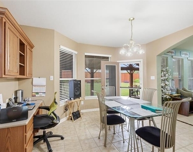10002 River Bend Drive - Photo Thumbnail 5