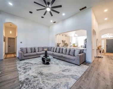 508 Audubon Drive - Photo Thumbnail 2