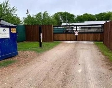 5280 Atwell Lane - Photo Thumbnail 9