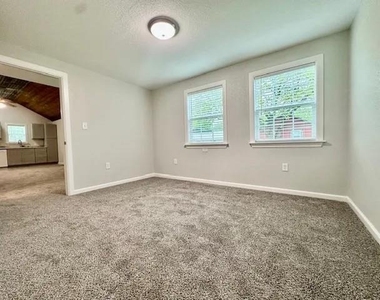 5280 Atwell Lane - Photo Thumbnail 8
