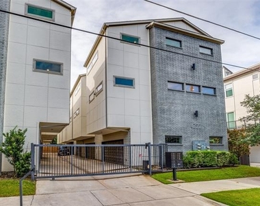 4222 Roseland Avenue - Photo Thumbnail 1