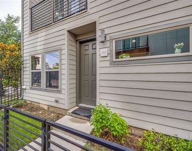 4222 Roseland Avenue - Photo Thumbnail 24