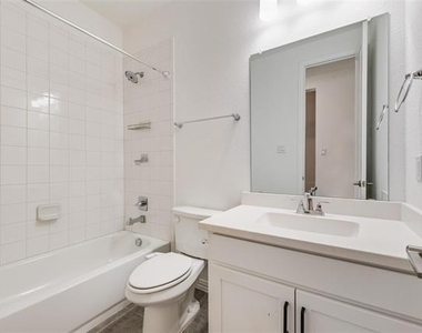 536 Cedarwood Street - Photo Thumbnail 27