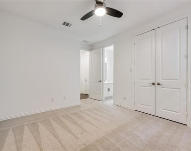 536 Cedarwood Street - Photo Thumbnail 28