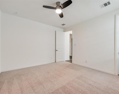536 Cedarwood Street - Photo Thumbnail 26