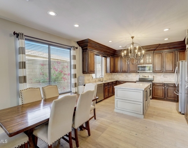 40844 N Union Trail - Photo Thumbnail 8