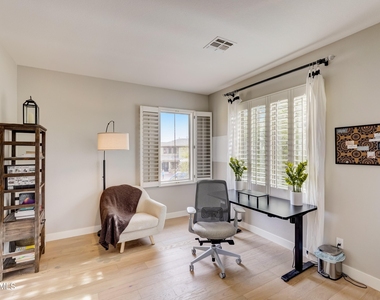 40844 N Union Trail - Photo Thumbnail 22