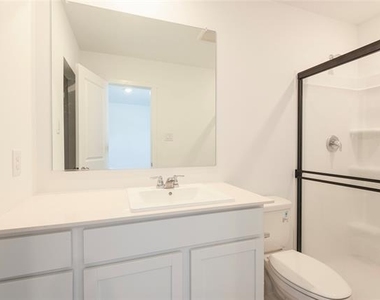 6804 Bramblewood Drive - Photo Thumbnail 25