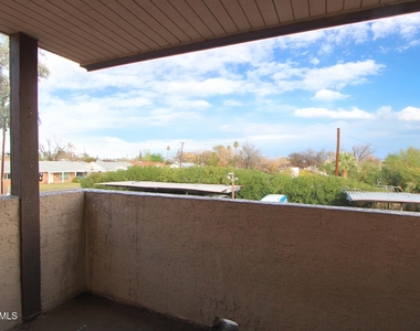 410 E 9th Avenue - Photo Thumbnail 10