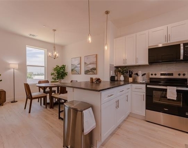 2025 Empire Central Drive - Photo Thumbnail 11
