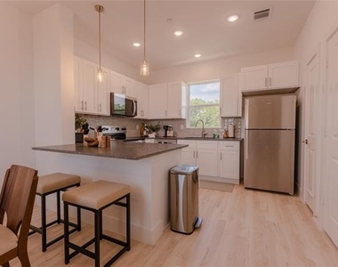 2025 Empire Central Drive - Photo Thumbnail 9