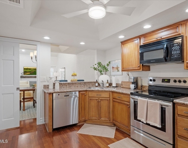 5805 N 24th Place - Photo Thumbnail 11